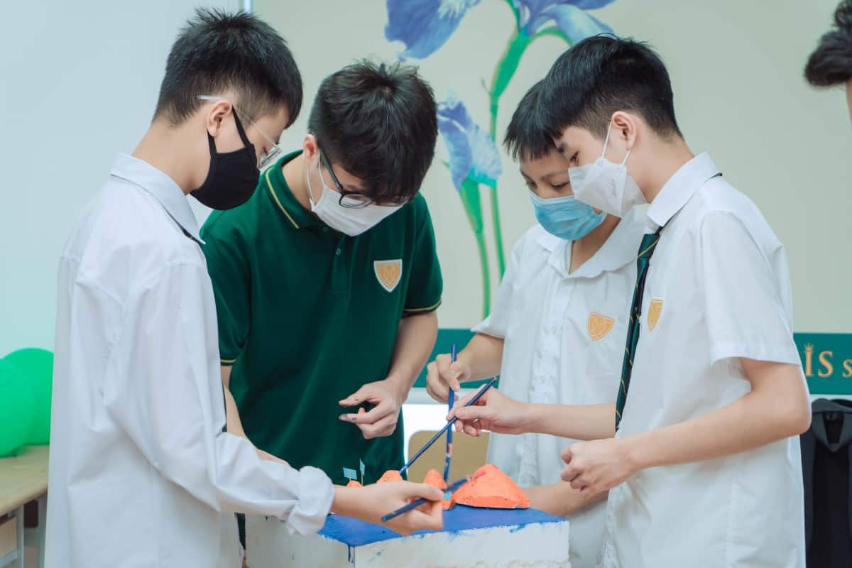 Irisers hào hứng thiết kế mô hình được giao theo nhóm